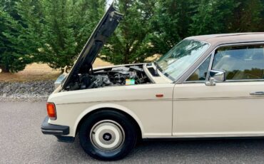Rolls-royce-silver-spur-1989-9