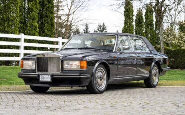 Rolls-royce-silver-spur-1995-black-1