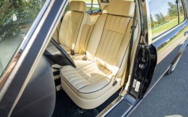 Rolls-royce-silver-spur-1995-black-14
