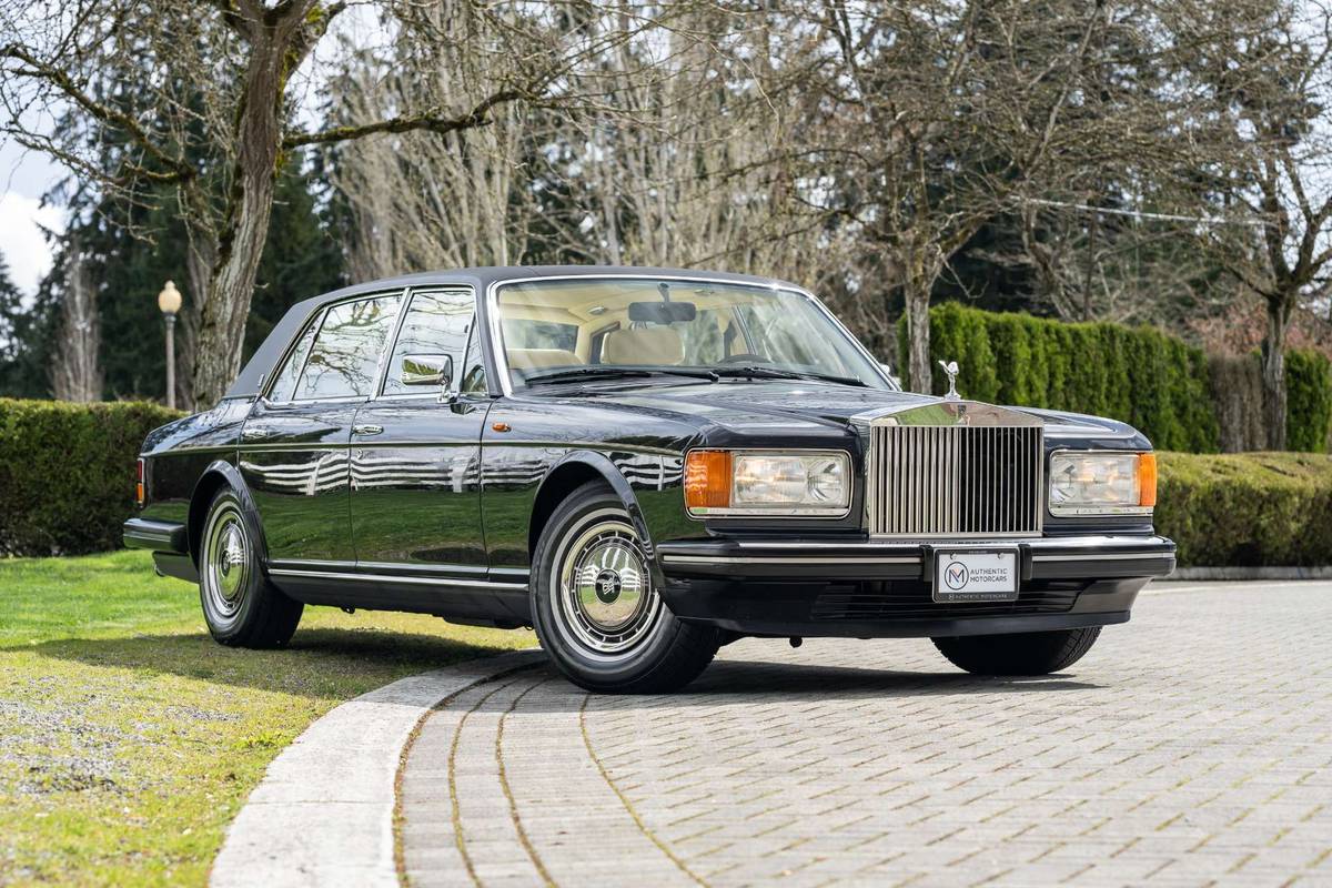 Rolls-royce-silver-spur-1995-black