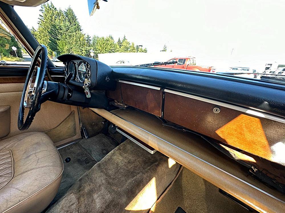Rover-p5-series-3-1967-green-6