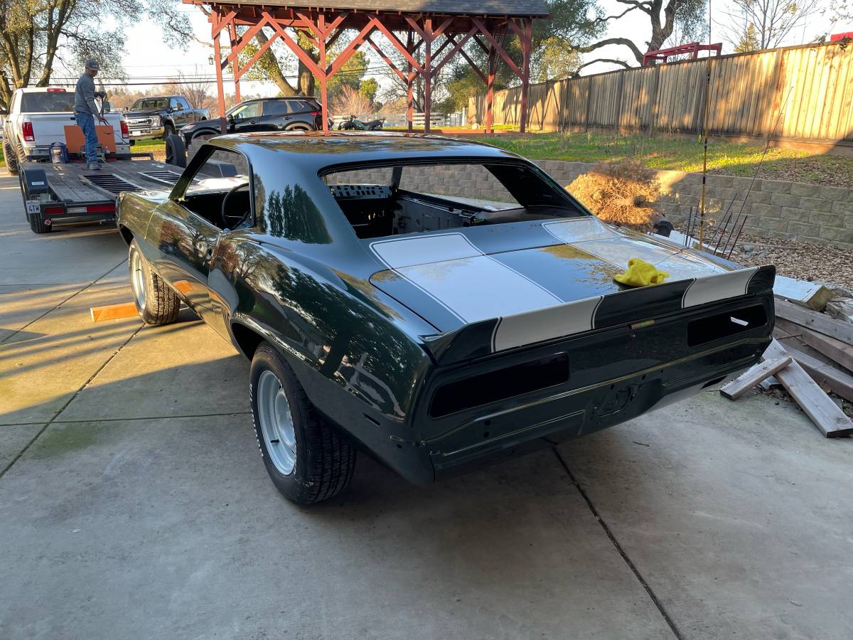 Rs-z28-camaro-1969-green-4