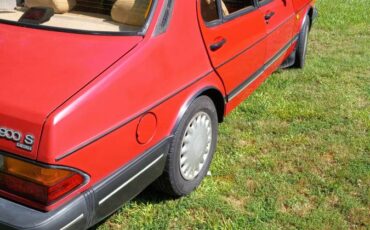 Saab-900-1993-red-9