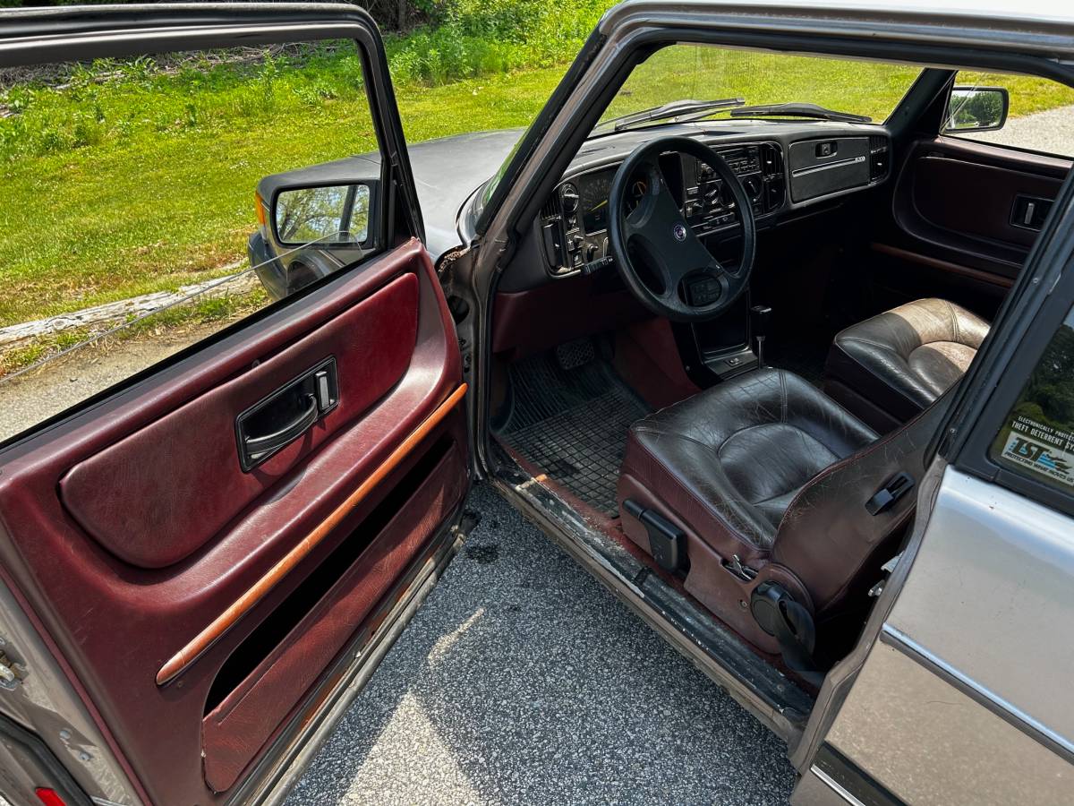 Saab-900-turbo-1989-silver-12