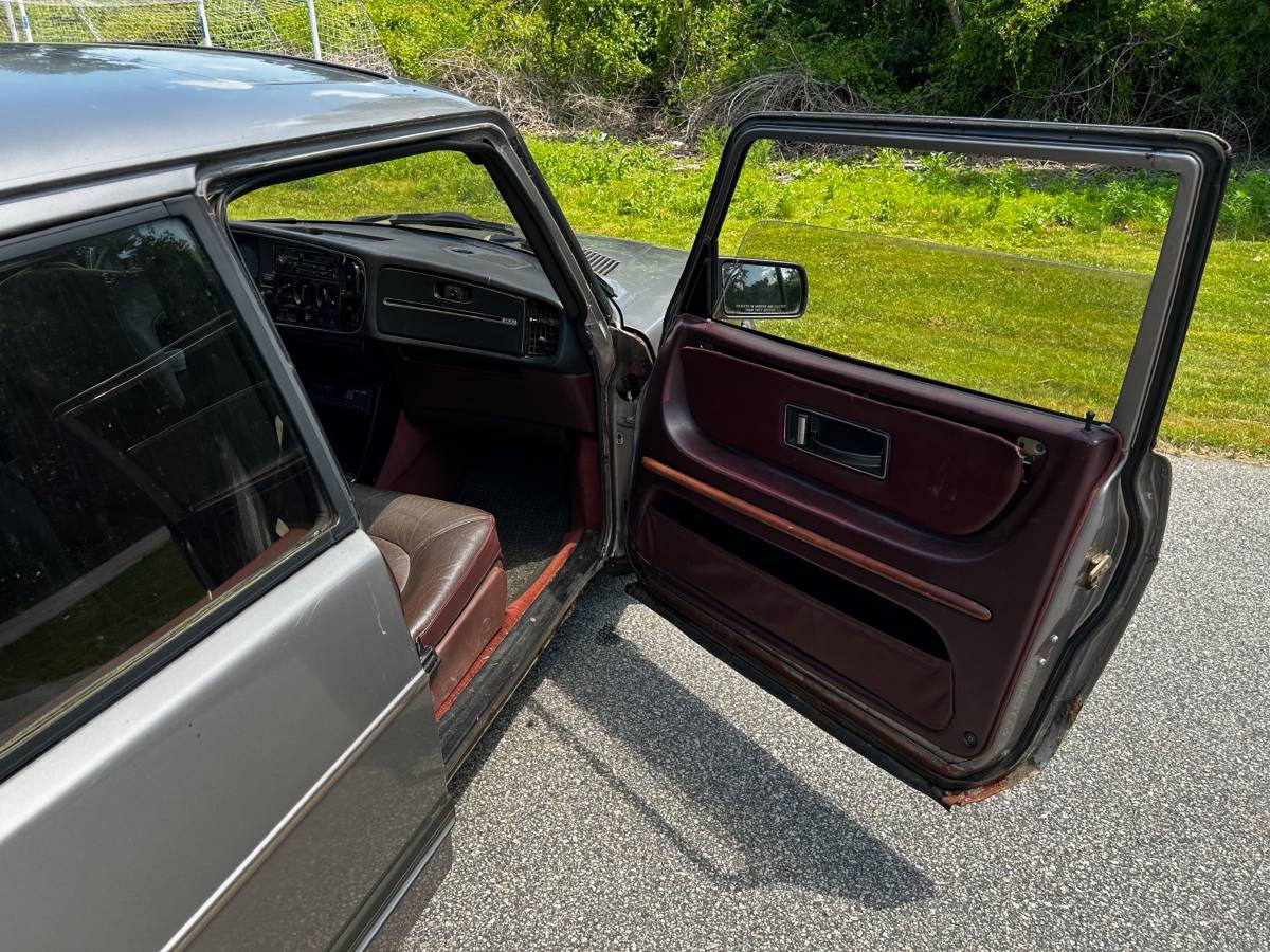 Saab-900-turbo-1989-silver-7