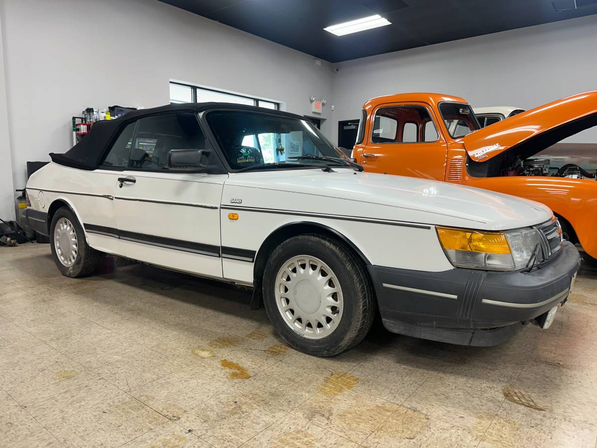 Saab-900-turbo-1991-white
