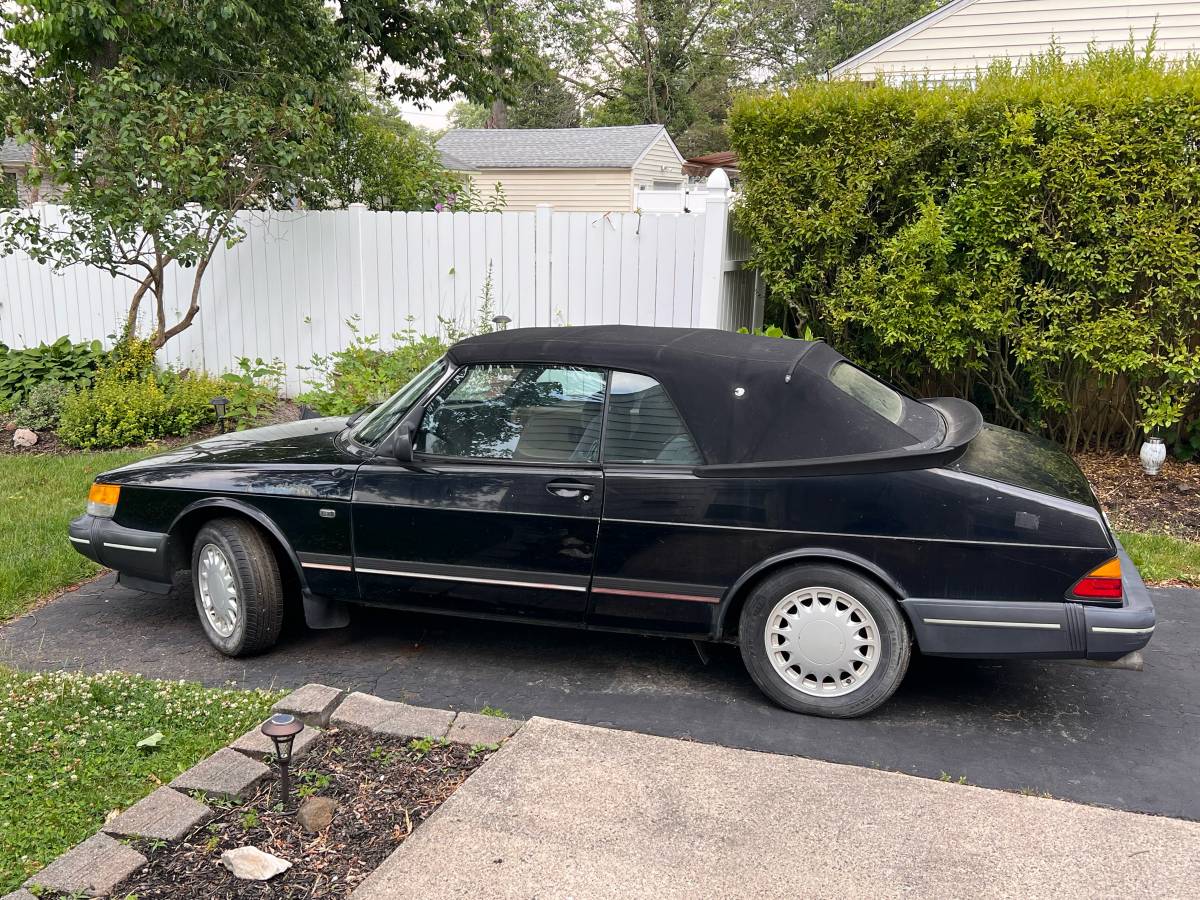 Saab-900-turbo-convertible-1989-black-8