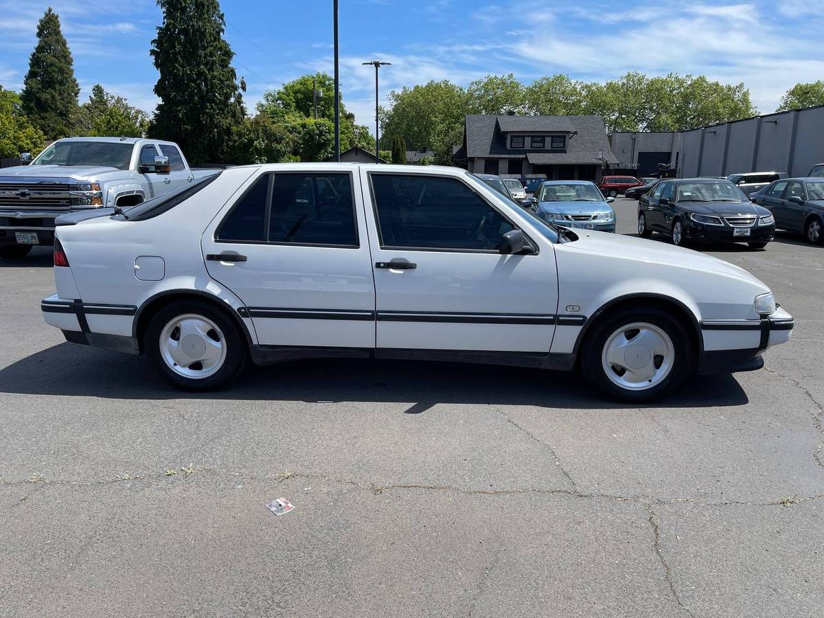 Saab-9000-cs-1994-white-7