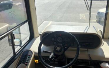 Safari-motor-home-diesel-1994-silver-13