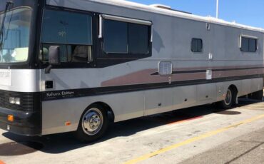 Safari-motor-home-diesel-1994-silver