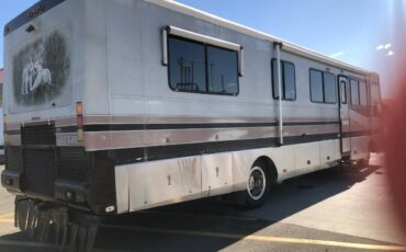 Safari-motor-home-diesel-1994-silver-4
