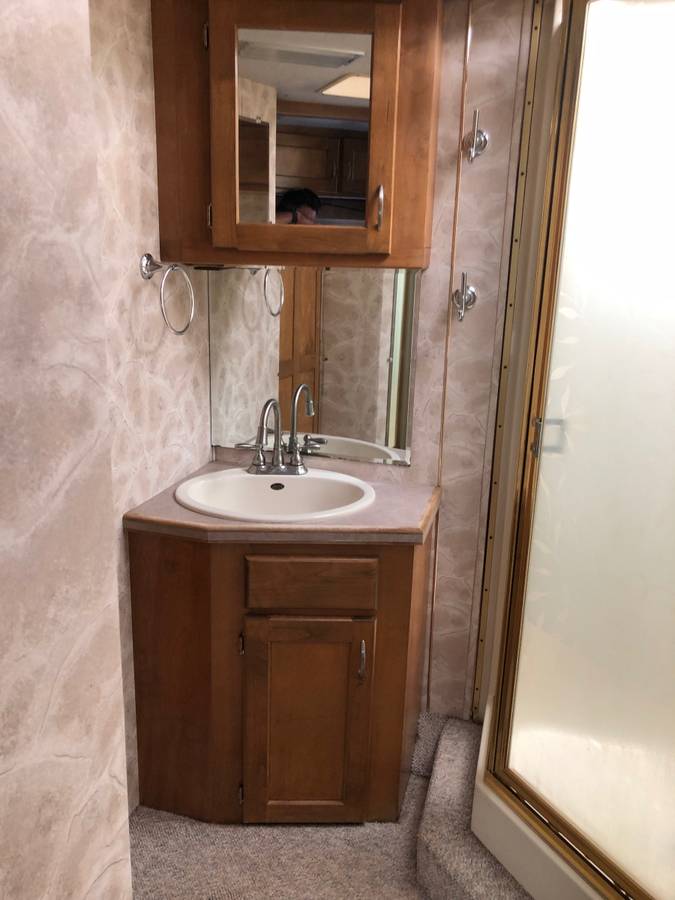 Safari-motor-home-diesel-1994-silver-8