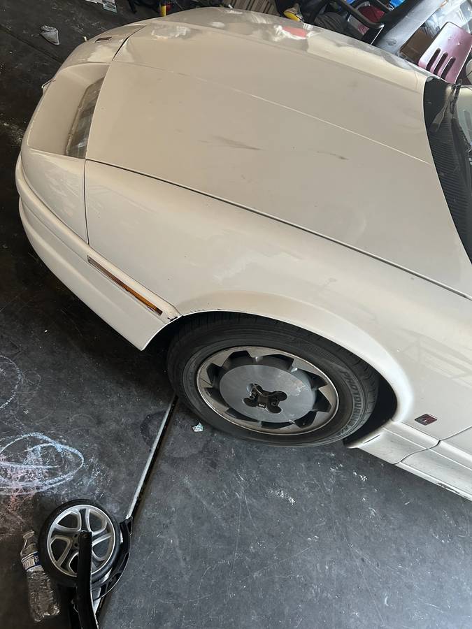 Saturn-sl-1992-white-2