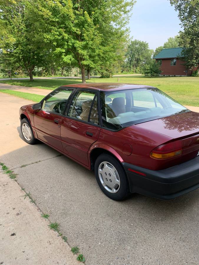 Saturn-sl1-sedan-1995-red-4