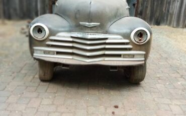 Sedan-delivery-1948-green-3