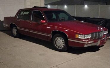 Sedan-deville-1992-red-1