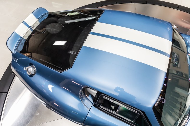 Shelby-Ac-shelby-daytona-1965-Blue-Black-1