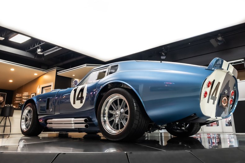Shelby-Ac-shelby-daytona-1965-Blue-Black-2