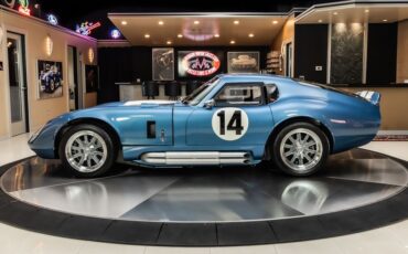 Shelby-Ac-shelby-daytona-1965-Blue-Black-20