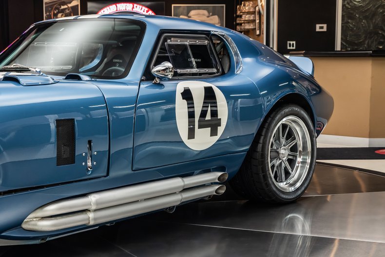 Shelby-Ac-shelby-daytona-1965-Blue-Black-30