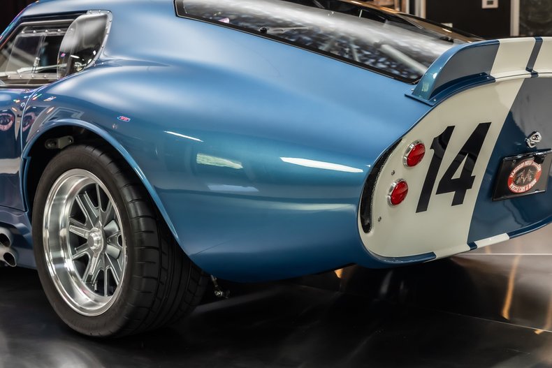 Shelby-Ac-shelby-daytona-1965-Blue-Black-34