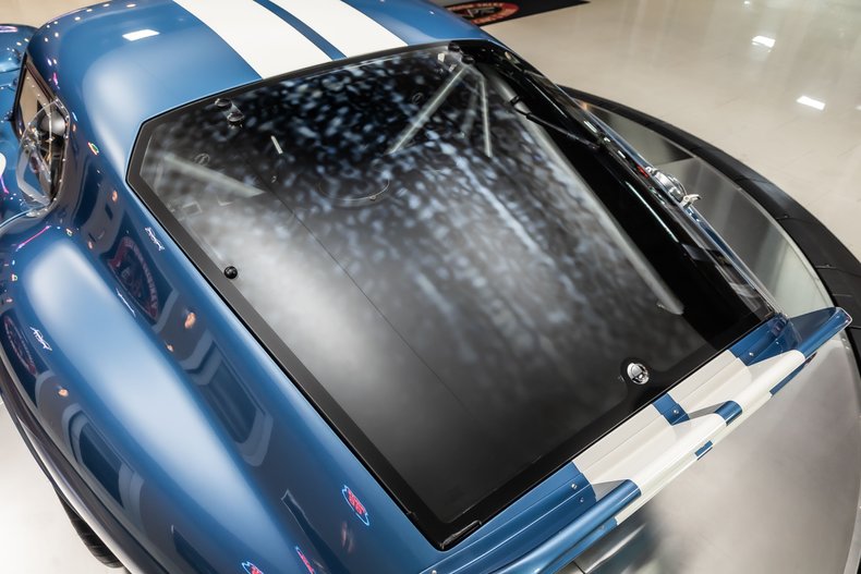 Shelby-Ac-shelby-daytona-1965-Blue-Black-38