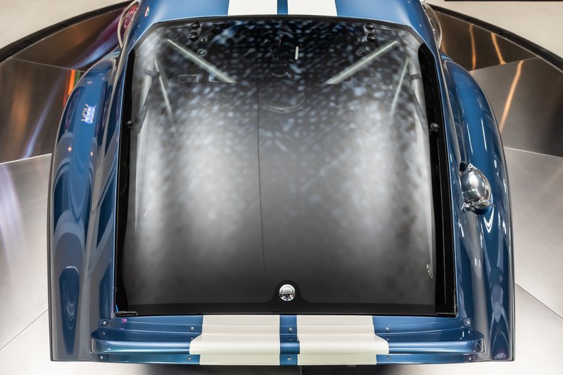 Shelby-Ac-shelby-daytona-1965-Blue-Black-39