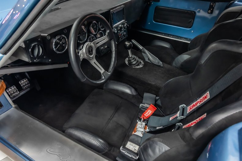 Shelby-Ac-shelby-daytona-1965-Blue-Black-4