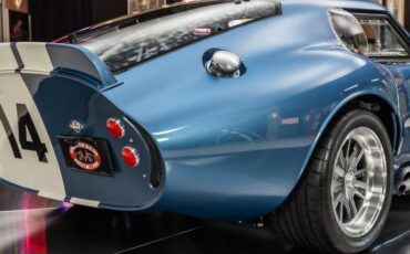 Shelby-Ac-shelby-daytona-1965-Blue-Black-42