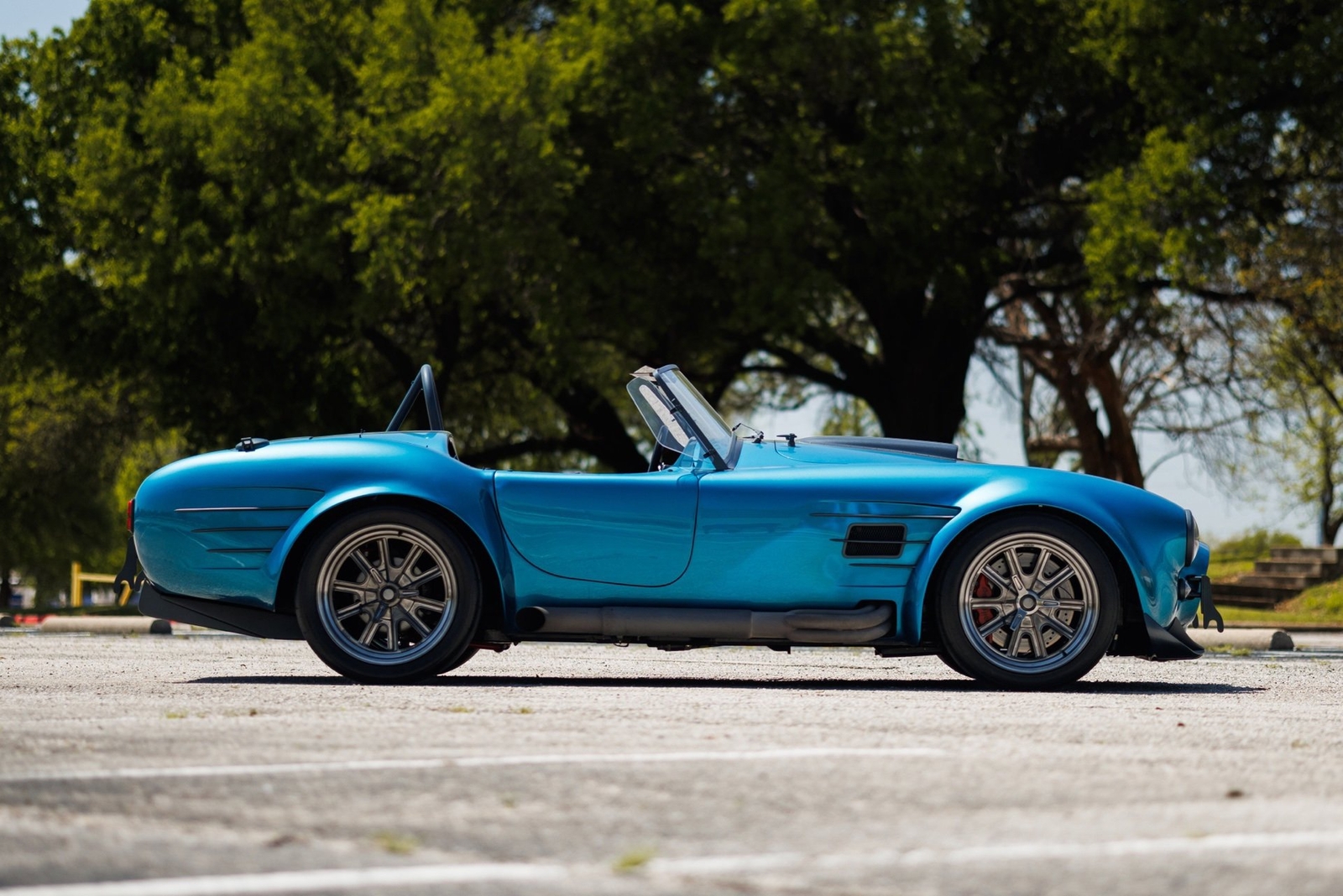 Shelby-Cobra-1965-Convertible-17