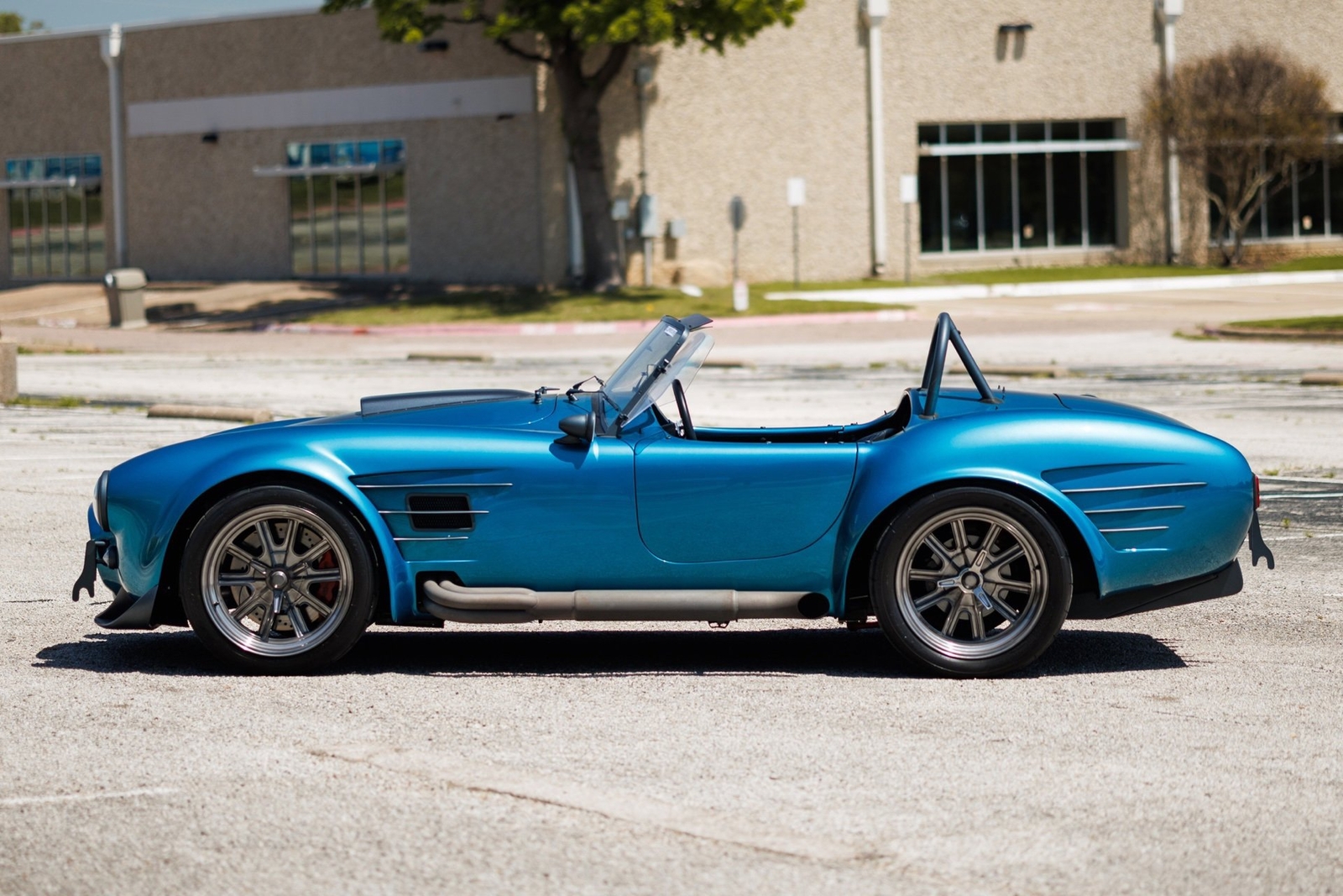 Shelby-Cobra-1965-Convertible-20