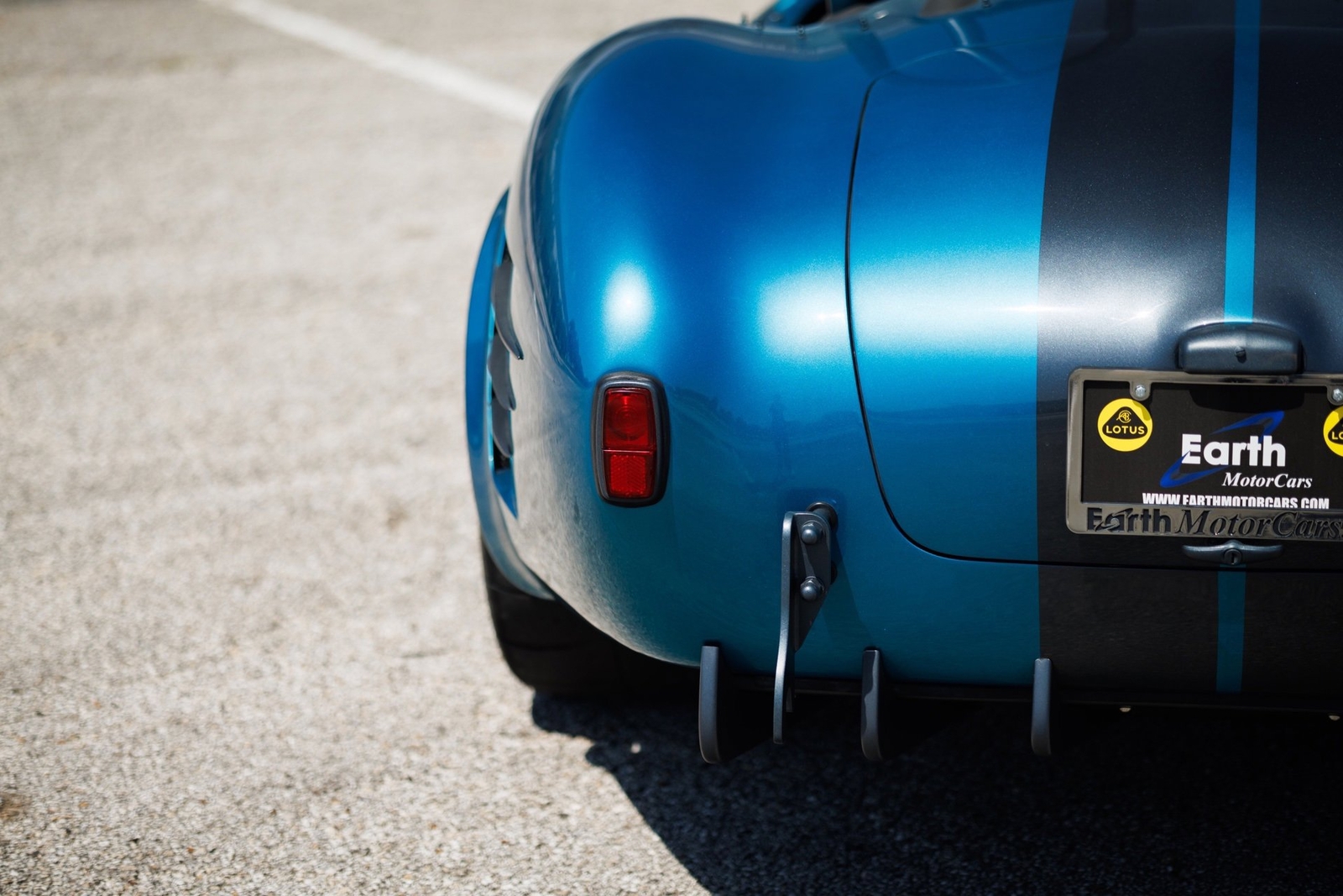 Shelby-Cobra-1965-Convertible-30