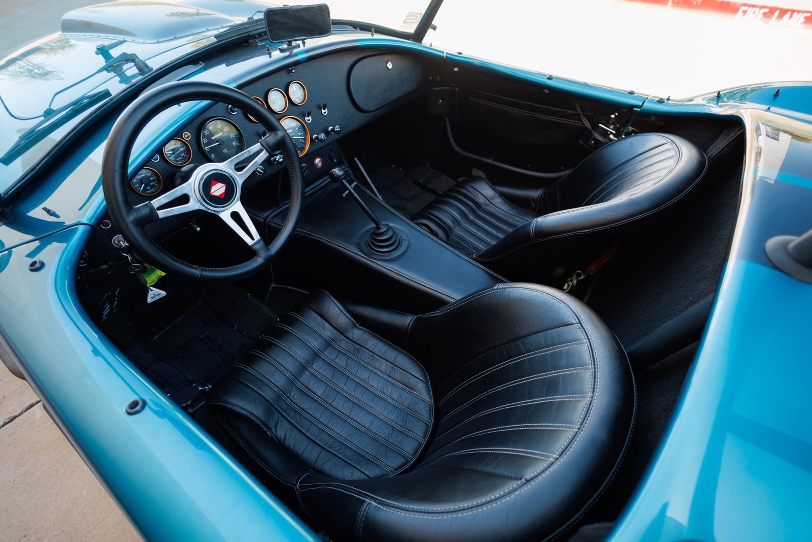 Shelby-Cobra-1965-Convertible-33