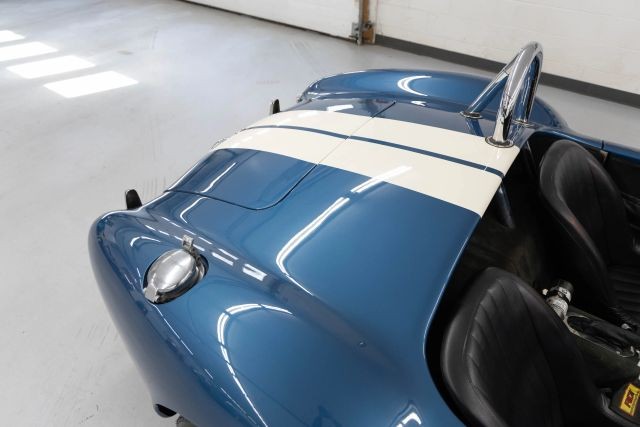 Shelby-Cobra-1965-Convertible-39