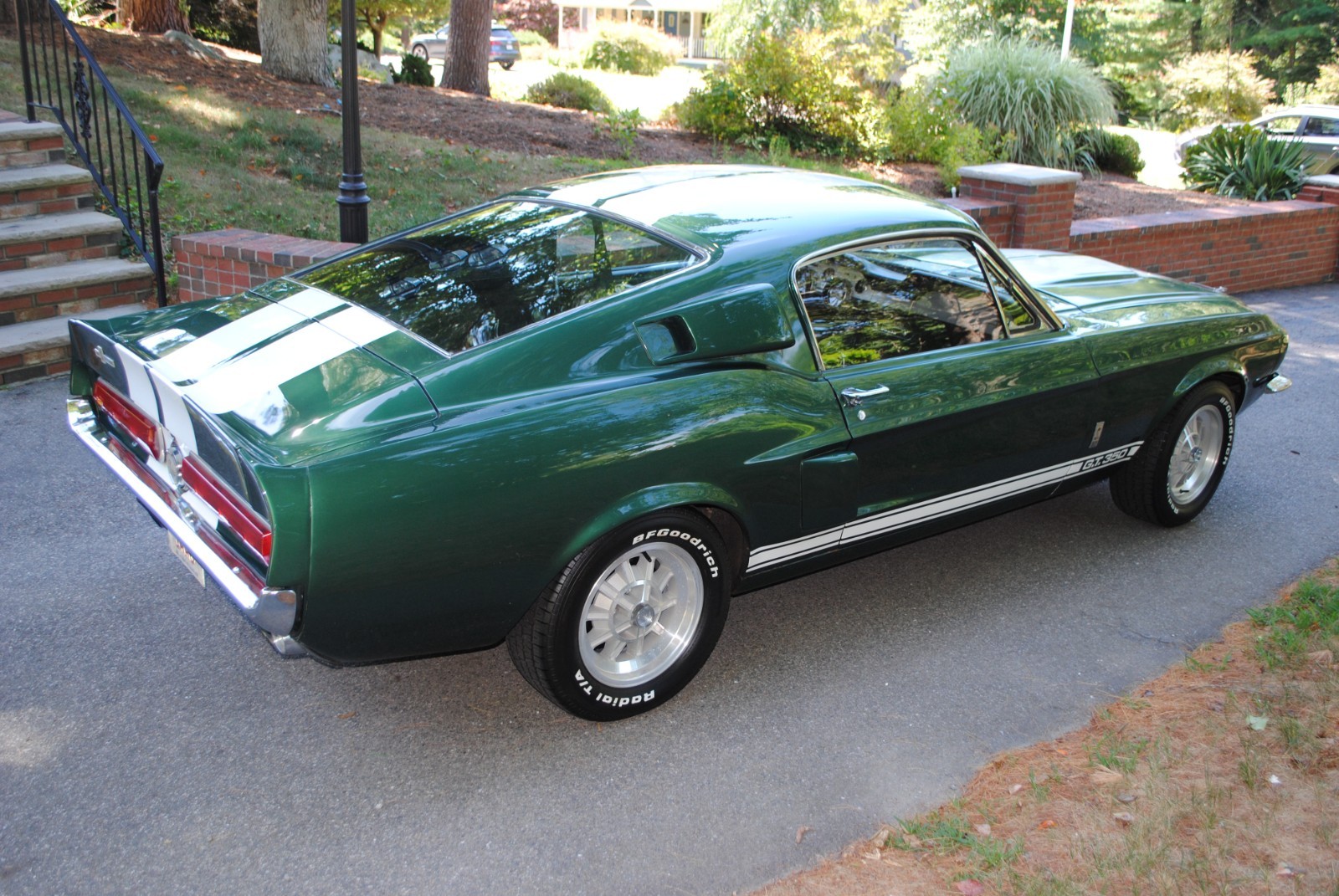 Shelby-Cobra-1967-Coupe-16