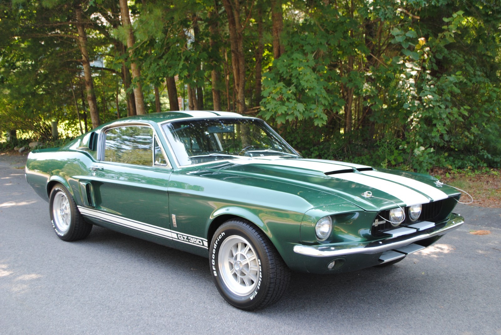 Shelby-Cobra-1967-Coupe