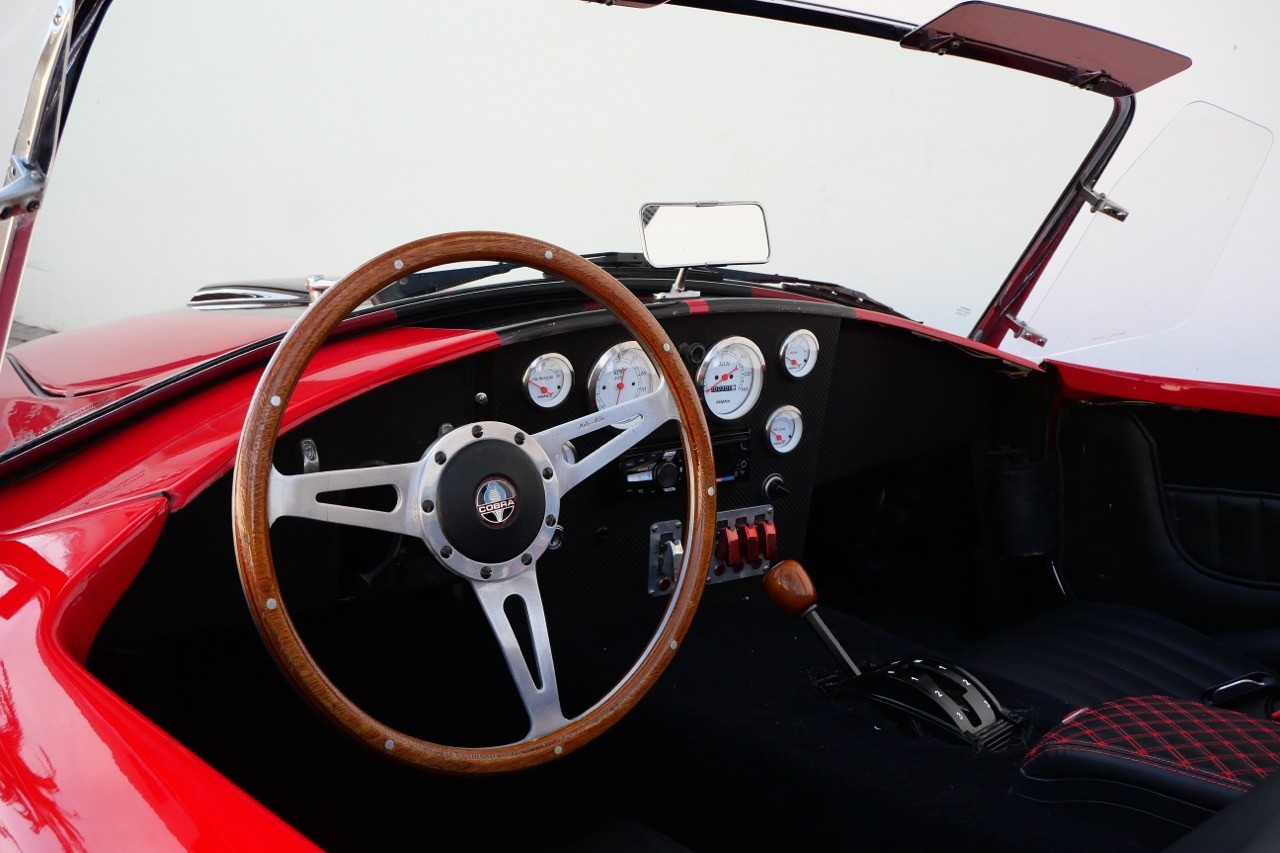 Shelby-Cobra-Factory-Five-1967-Convertible-14