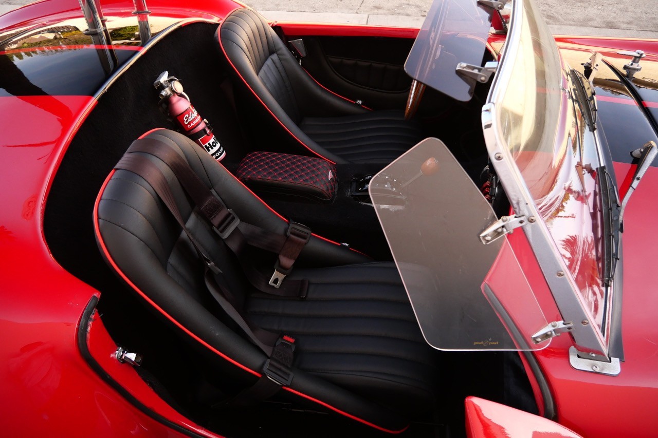 Shelby-Cobra-Factory-Five-1967-Convertible-16