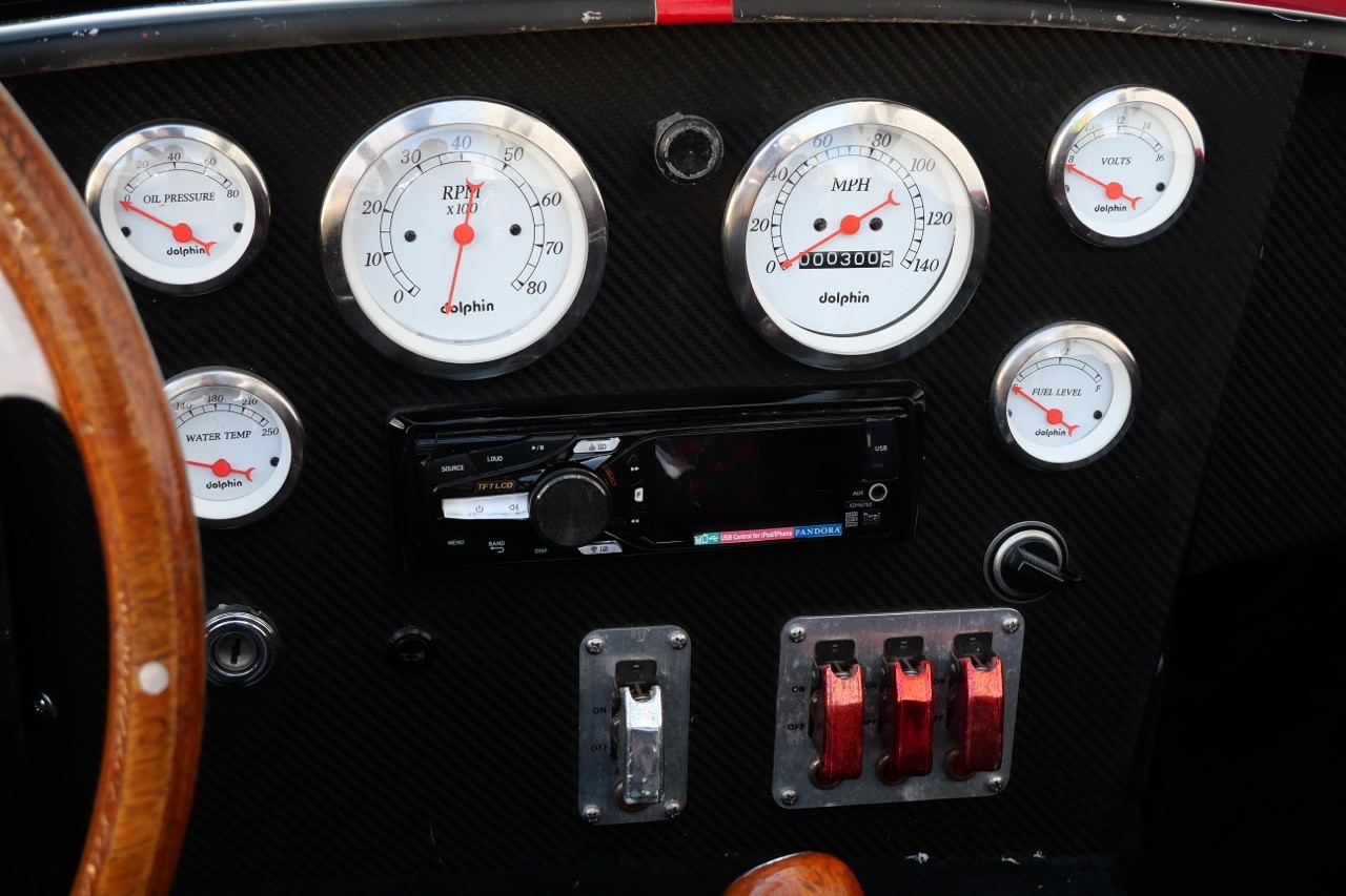 Shelby-Cobra-Factory-Five-1967-Convertible-18