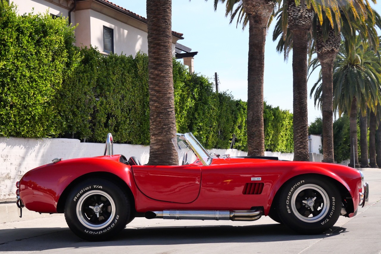 Shelby-Cobra-Factory-Five-1967-Convertible-3