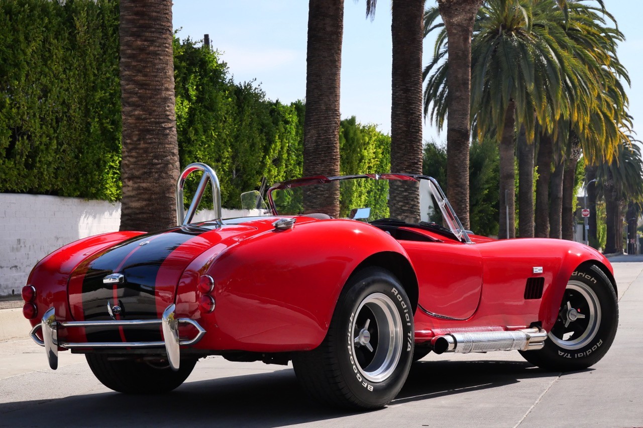 Shelby-Cobra-Factory-Five-1967-Convertible-4