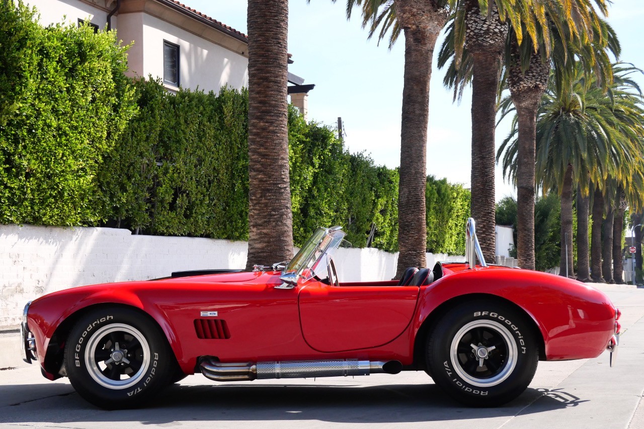 Shelby-Cobra-Factory-Five-1967-Convertible-7