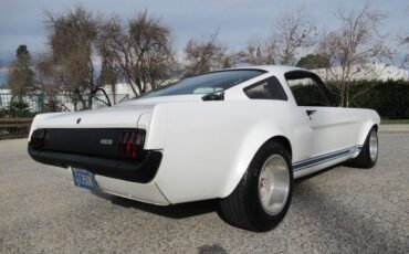 Shelby-Gt350-1966-White-Black-14