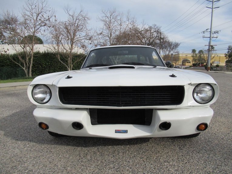 Shelby-Gt350-1966-White-Black-2
