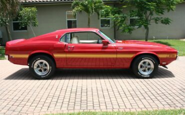 Shelby-Gt500-1969-Candy-Apple-Red-White-4