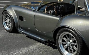 Shelby-cobra-1965-8