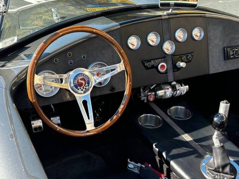 Shelby-cobra-1965-9