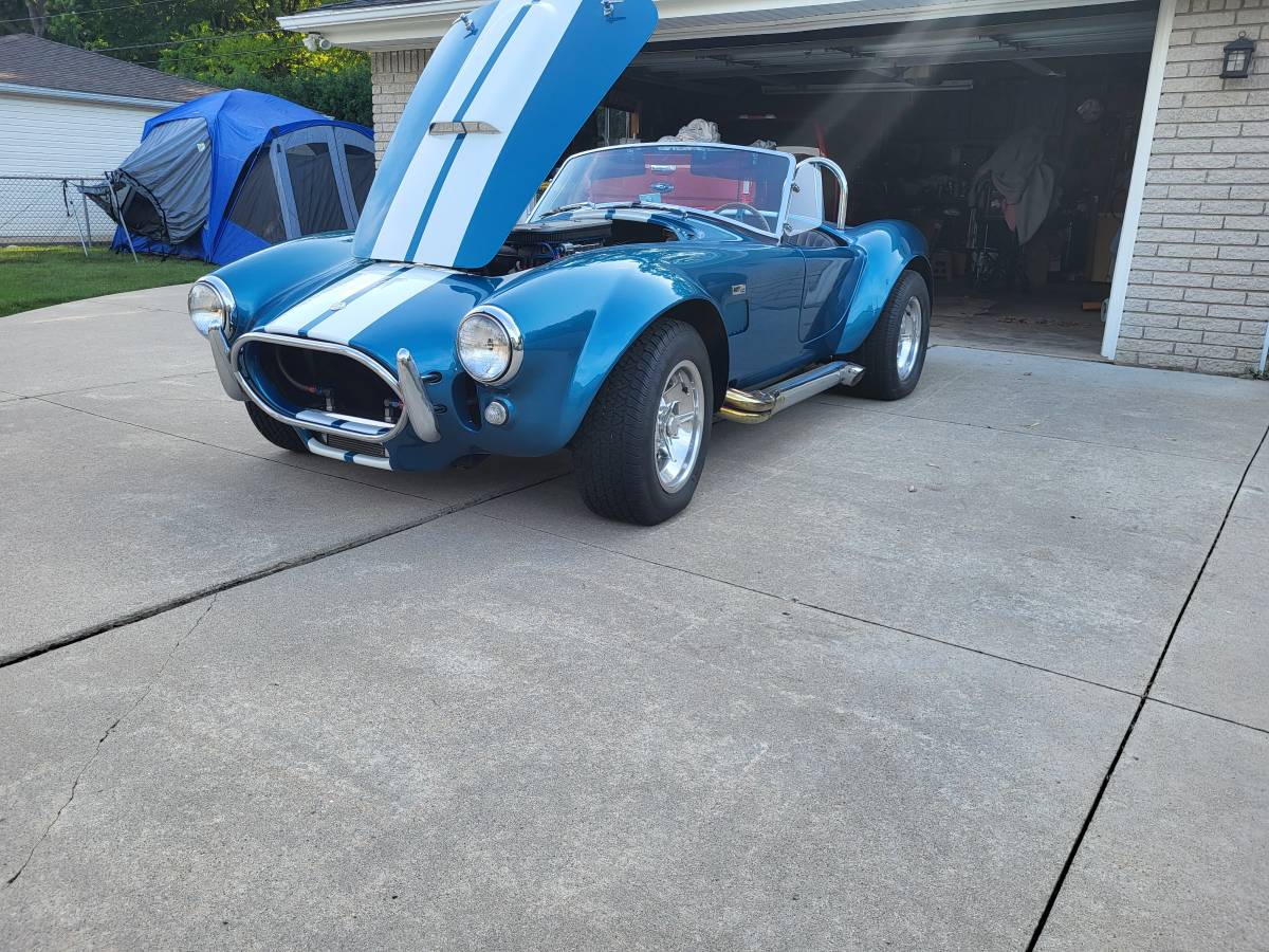 Shelby-cobra-replica-1990-custom-1