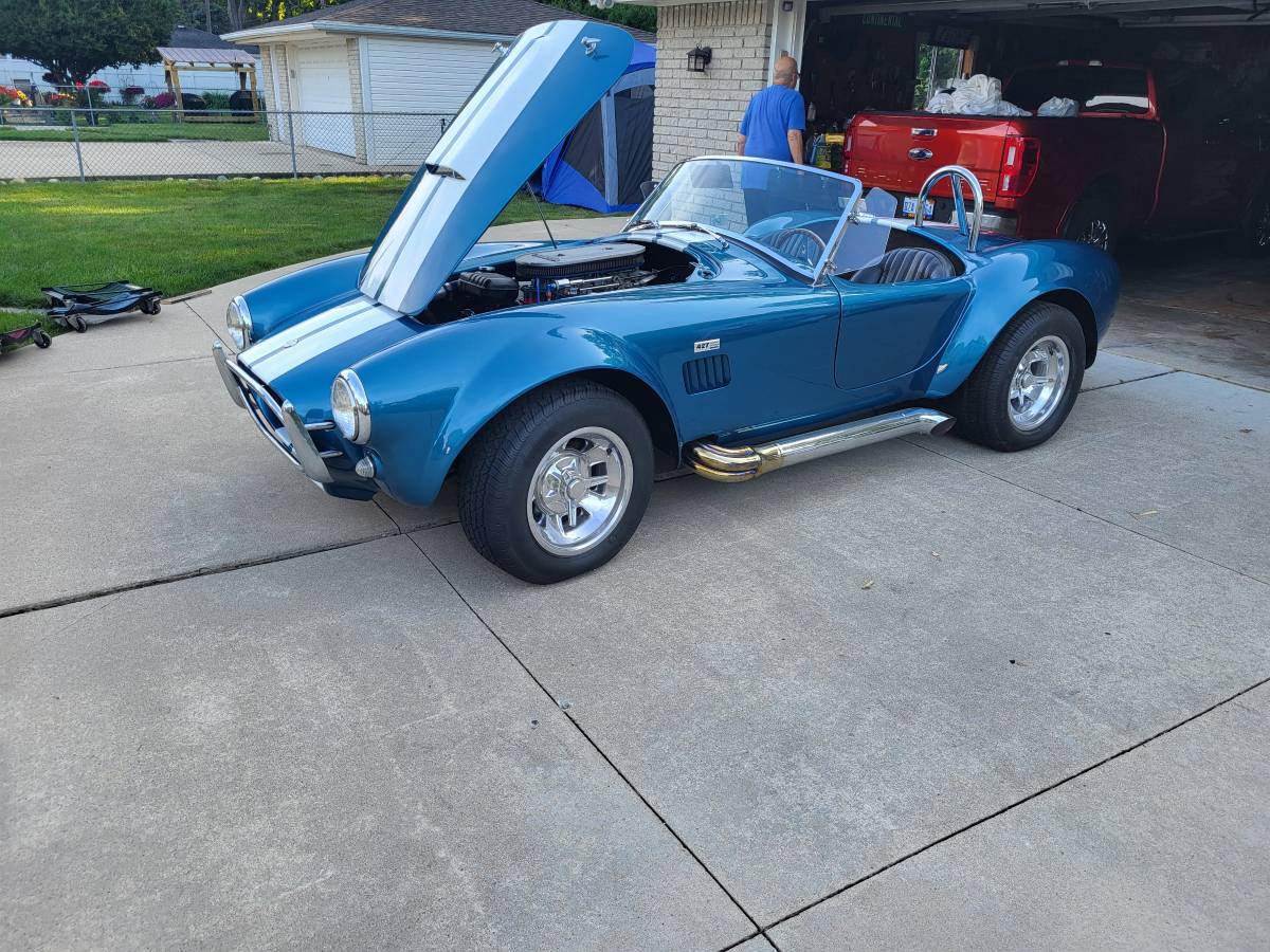 Shelby-cobra-replica-1990-custom-17