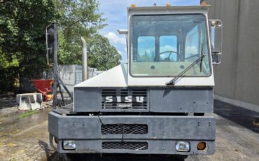 Sisu-magnum-ottawa-trucks-diesel-1994-white-15